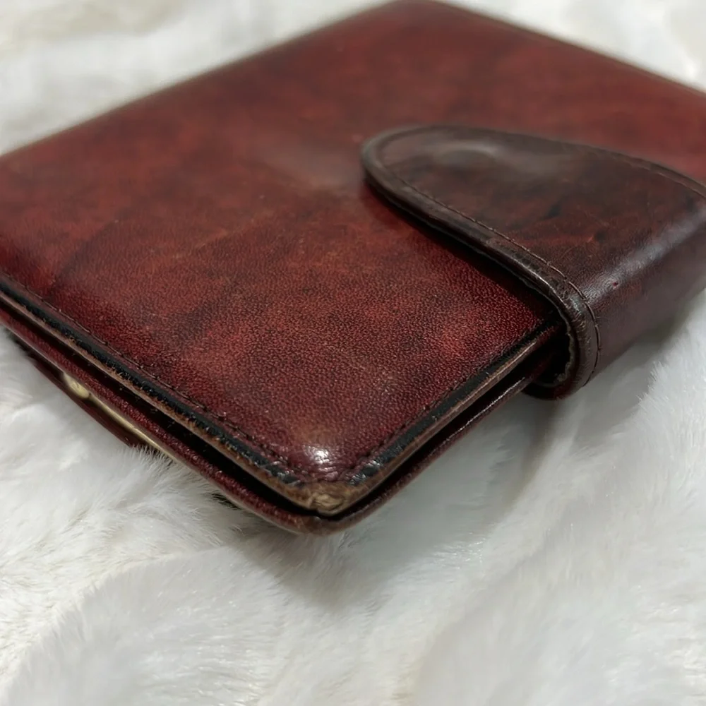 Rolf’s Cowhide Leather Hand Made Stitched Key Lock Bifold Wallet